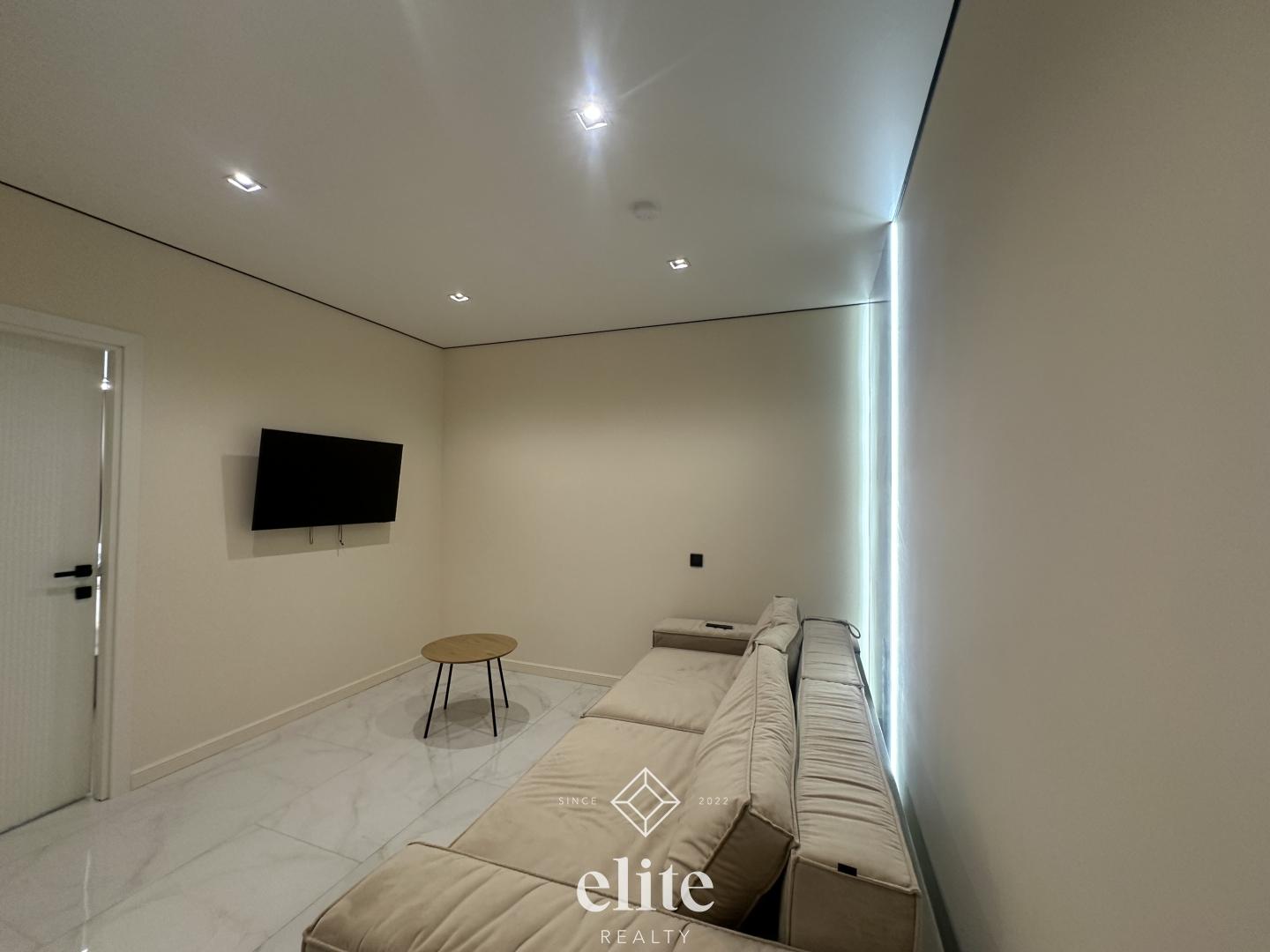 elite realty image