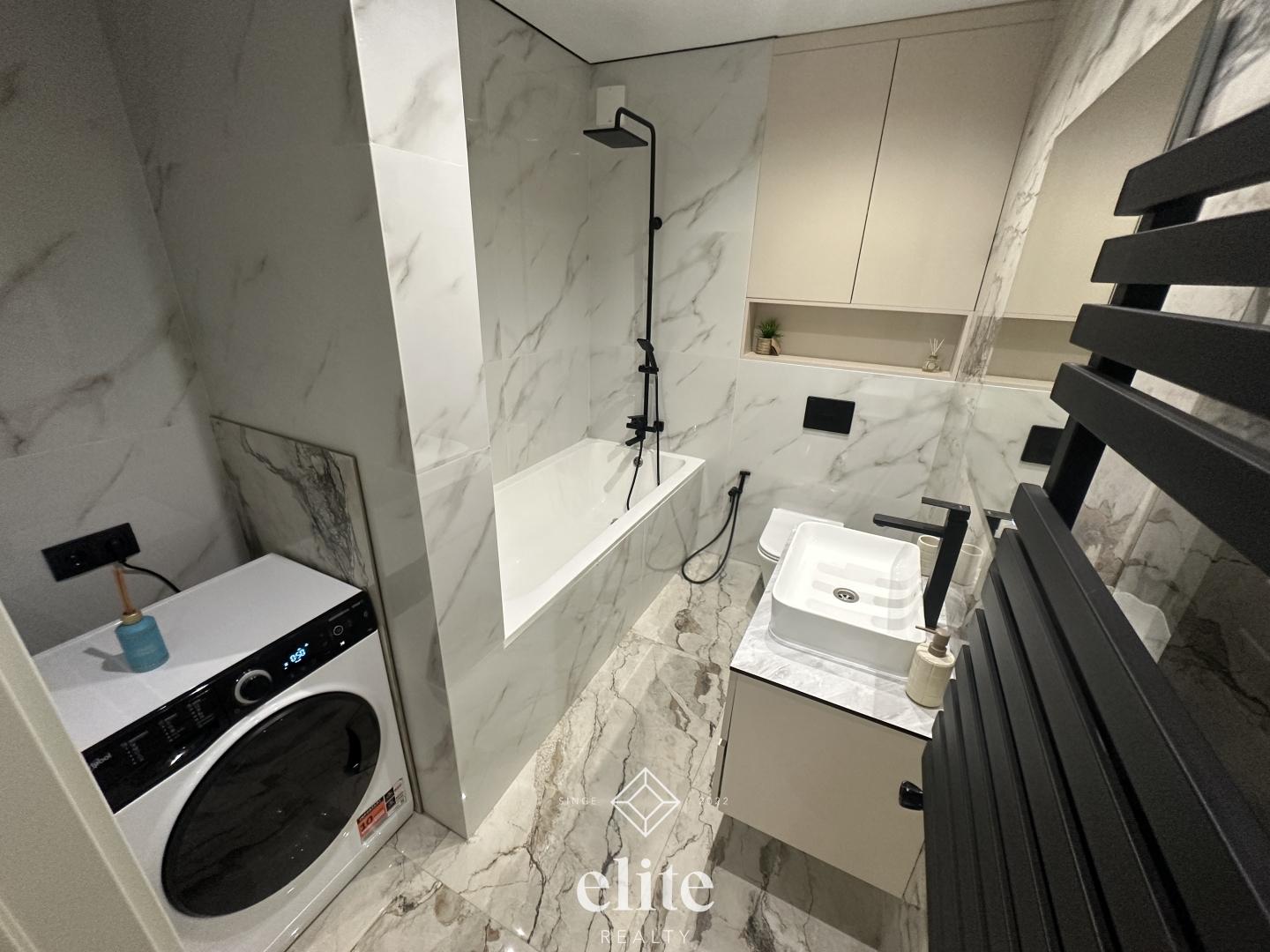 elite realty image