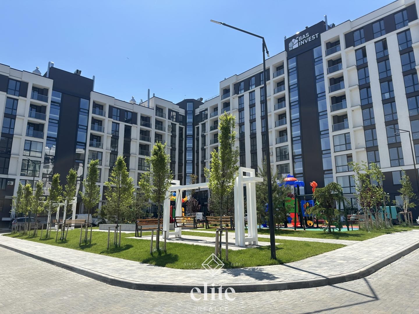 elite realty image