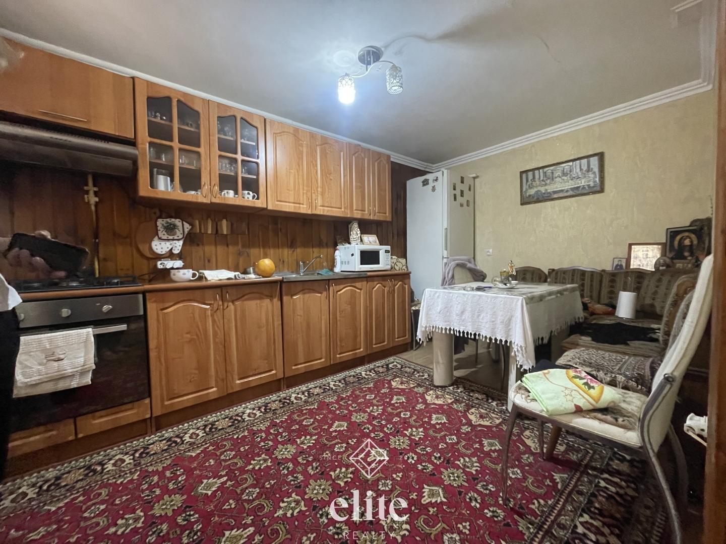 elite realty image