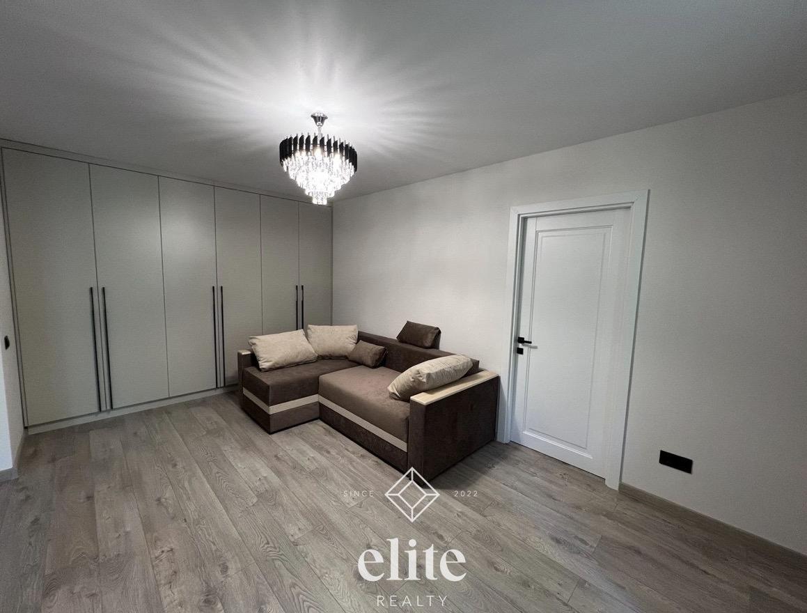 elite realty image