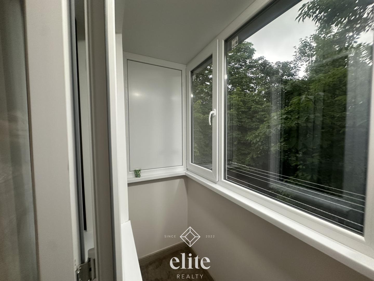 elite realty image