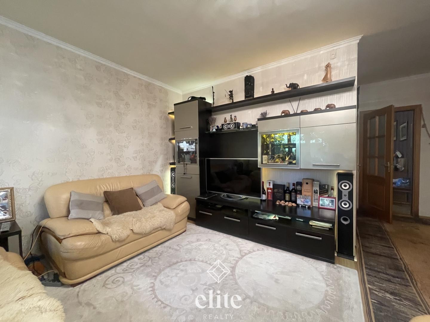 elite realty image