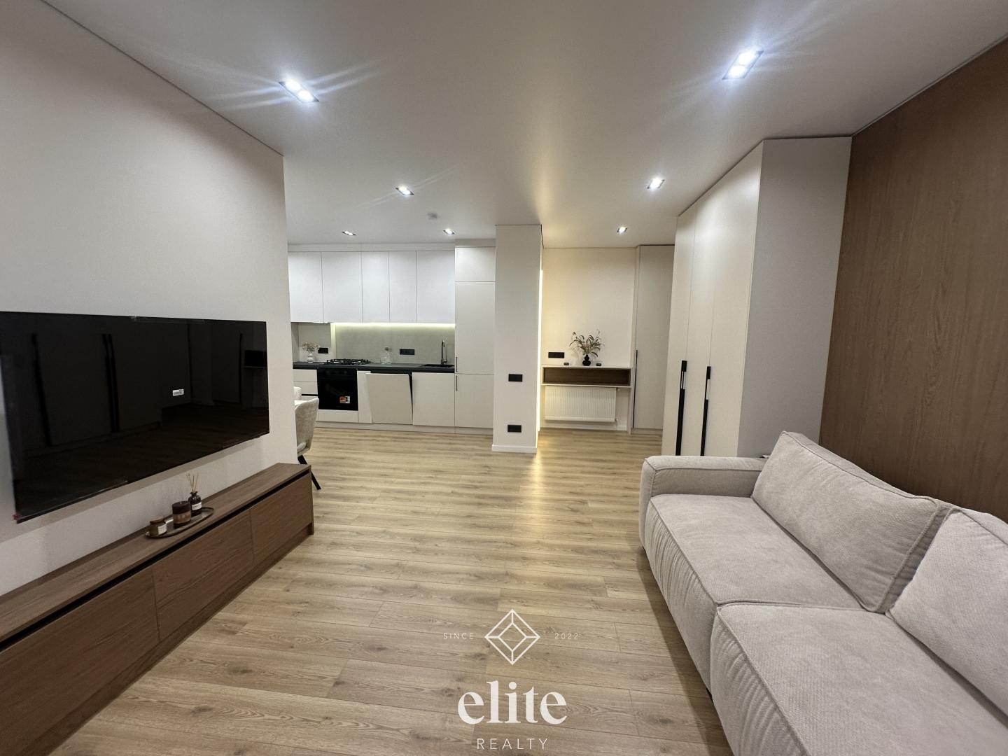 elite realty image