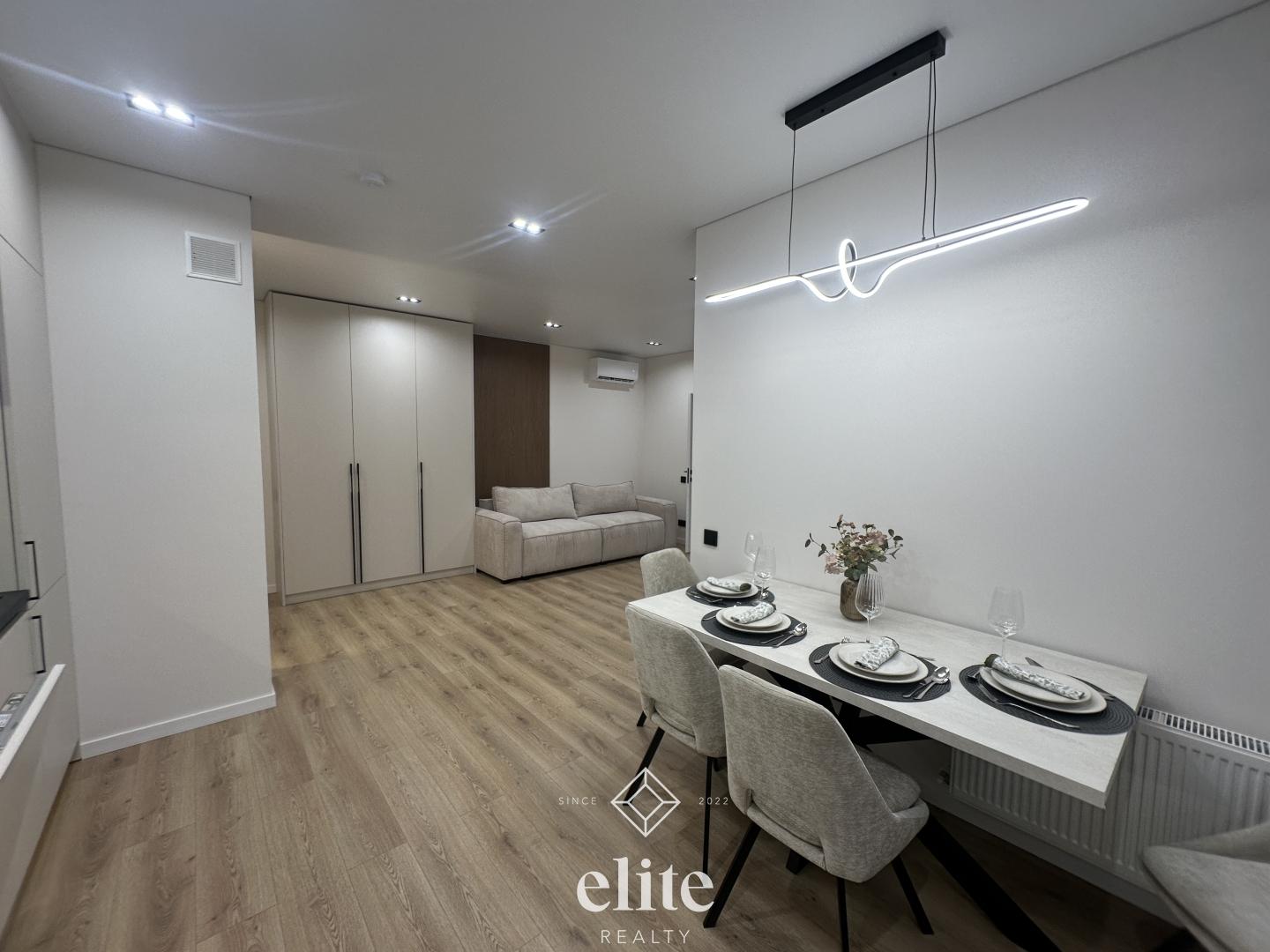 elite realty image