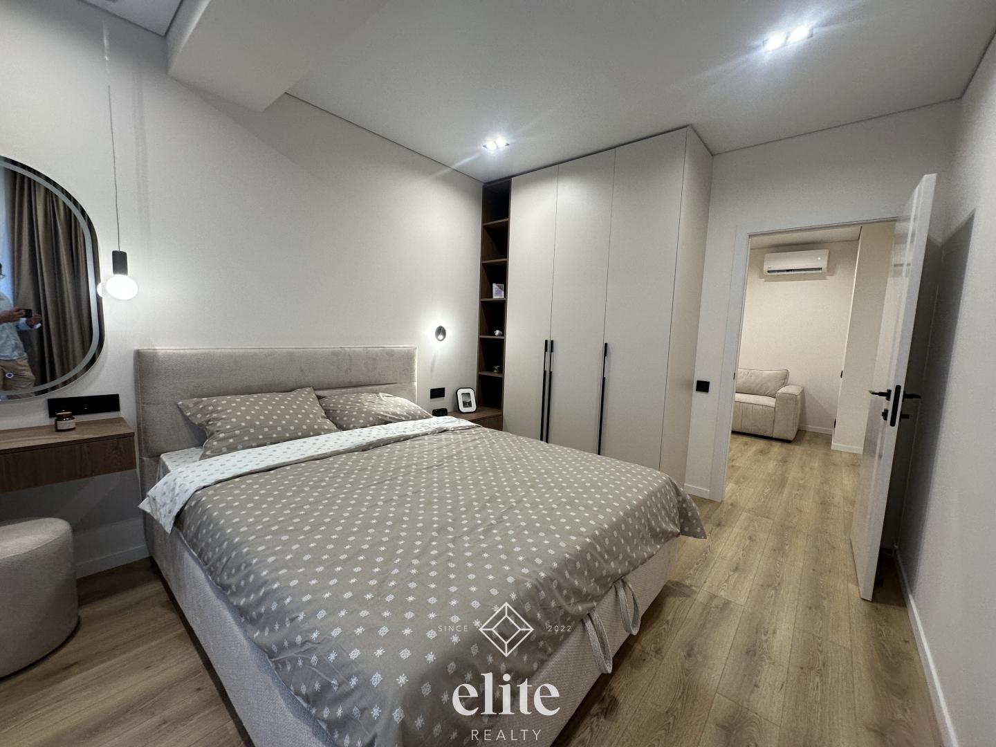 elite realty image