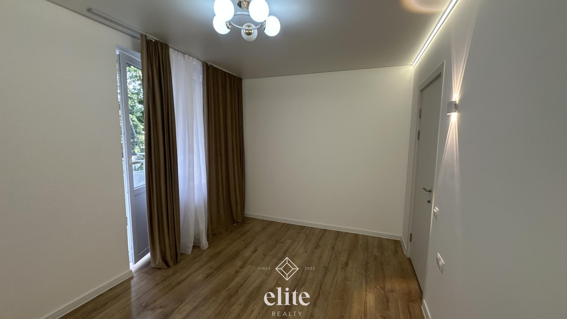 elite realty image
