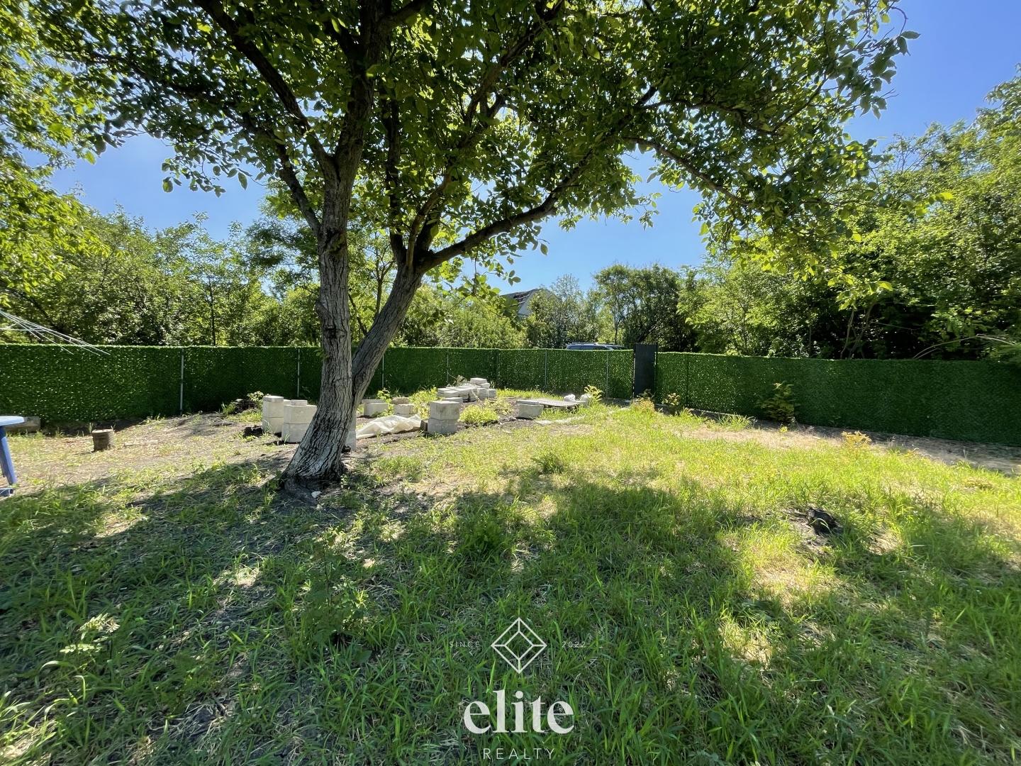 elite realty image