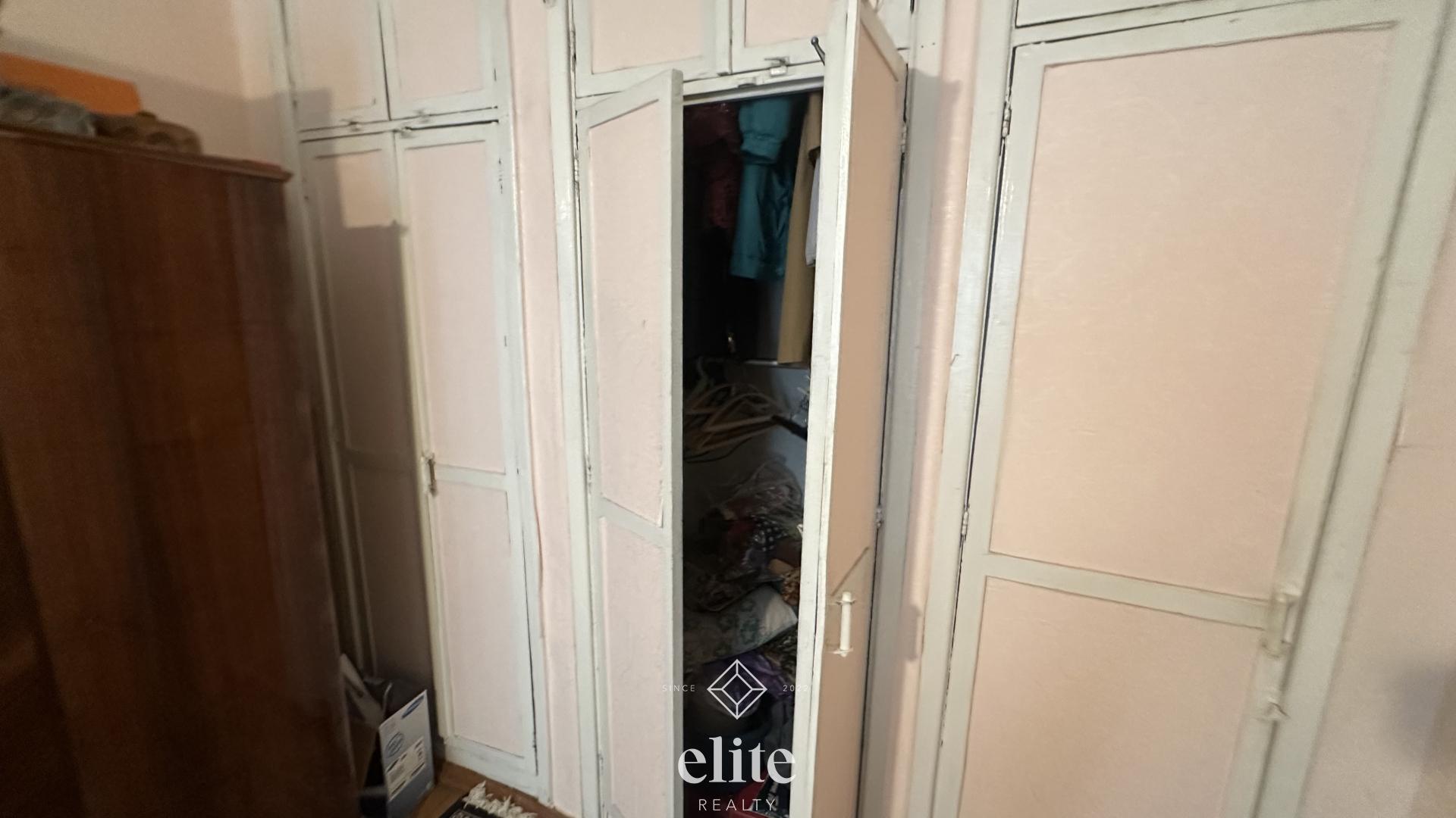 elite realty image