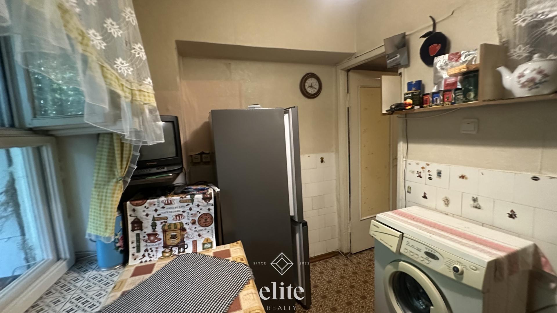 elite realty image