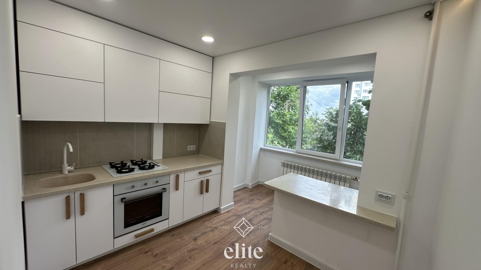 elite realty image