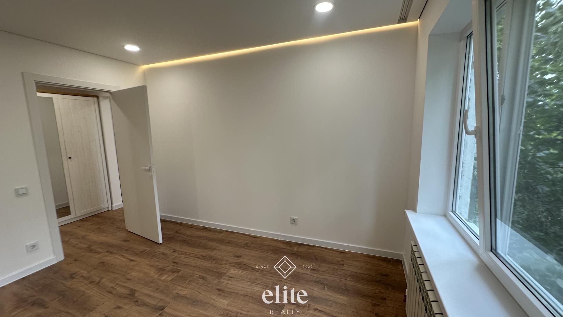 elite realty image