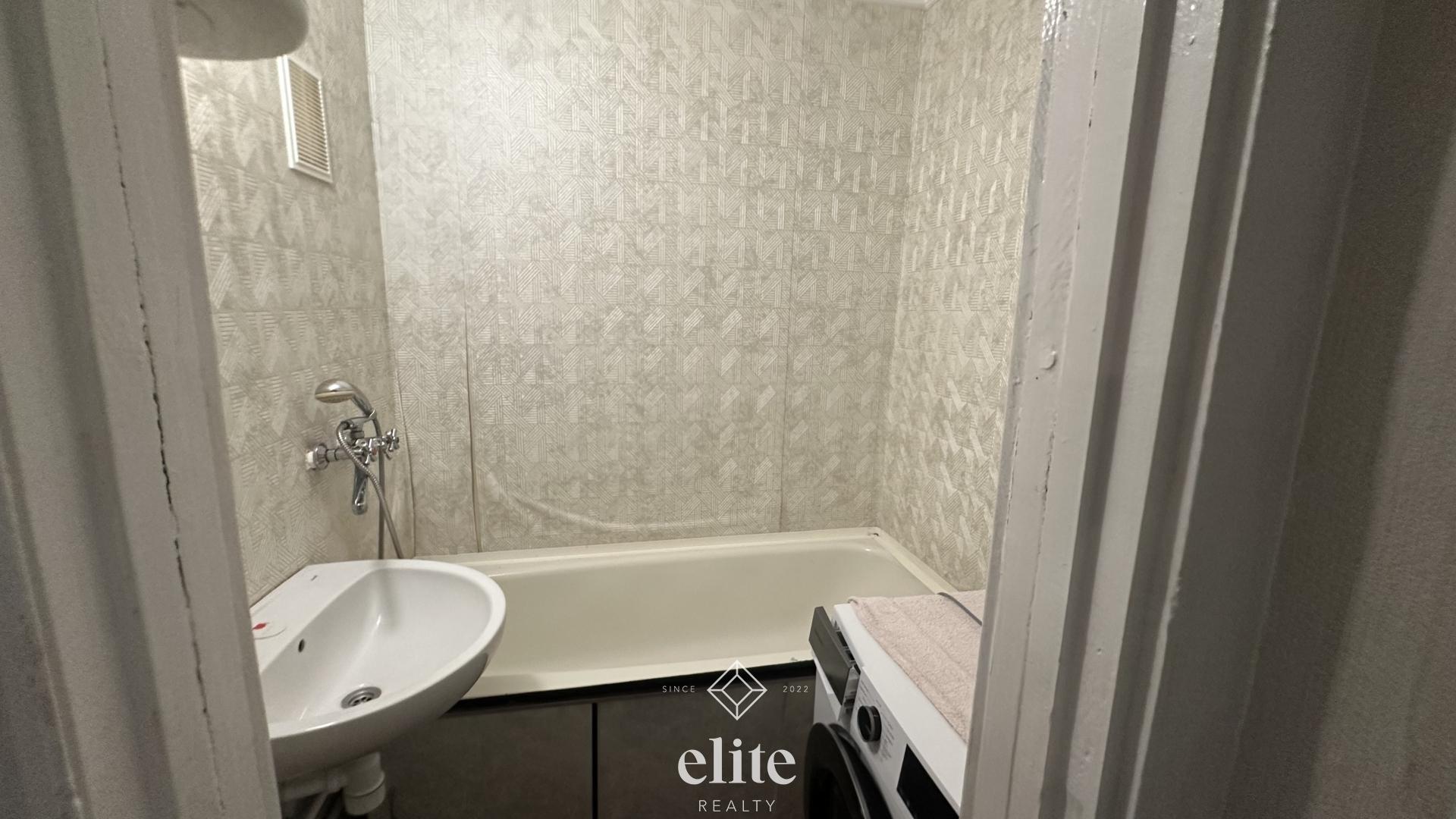 elite realty image