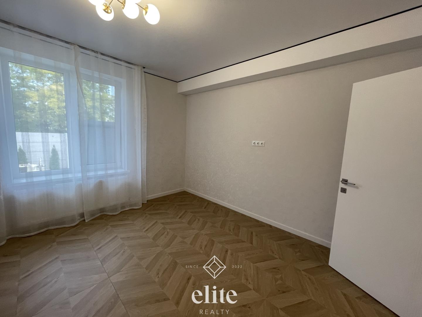elite realty image