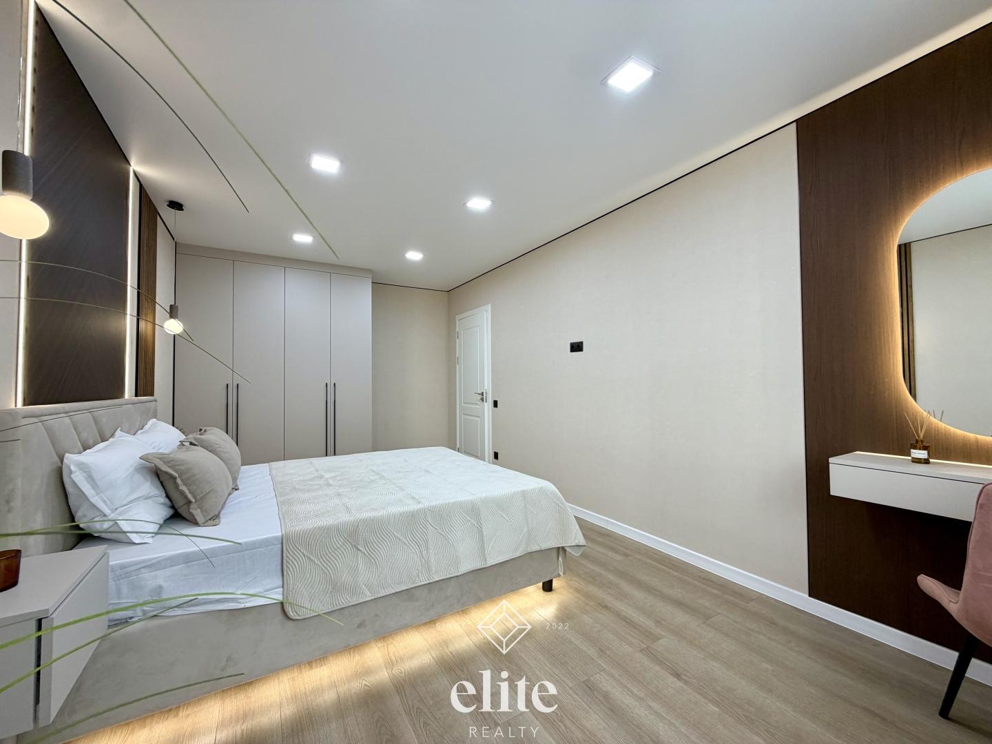 elite realty image