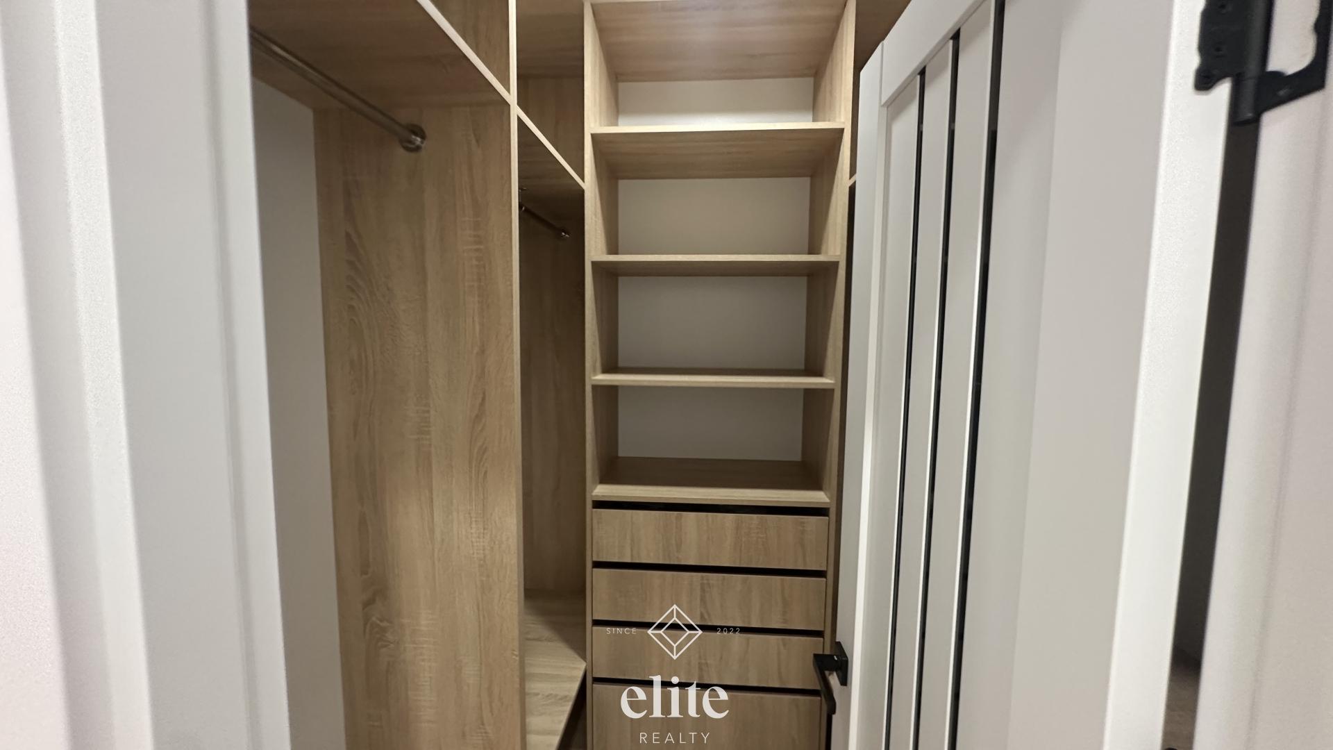 elite realty image