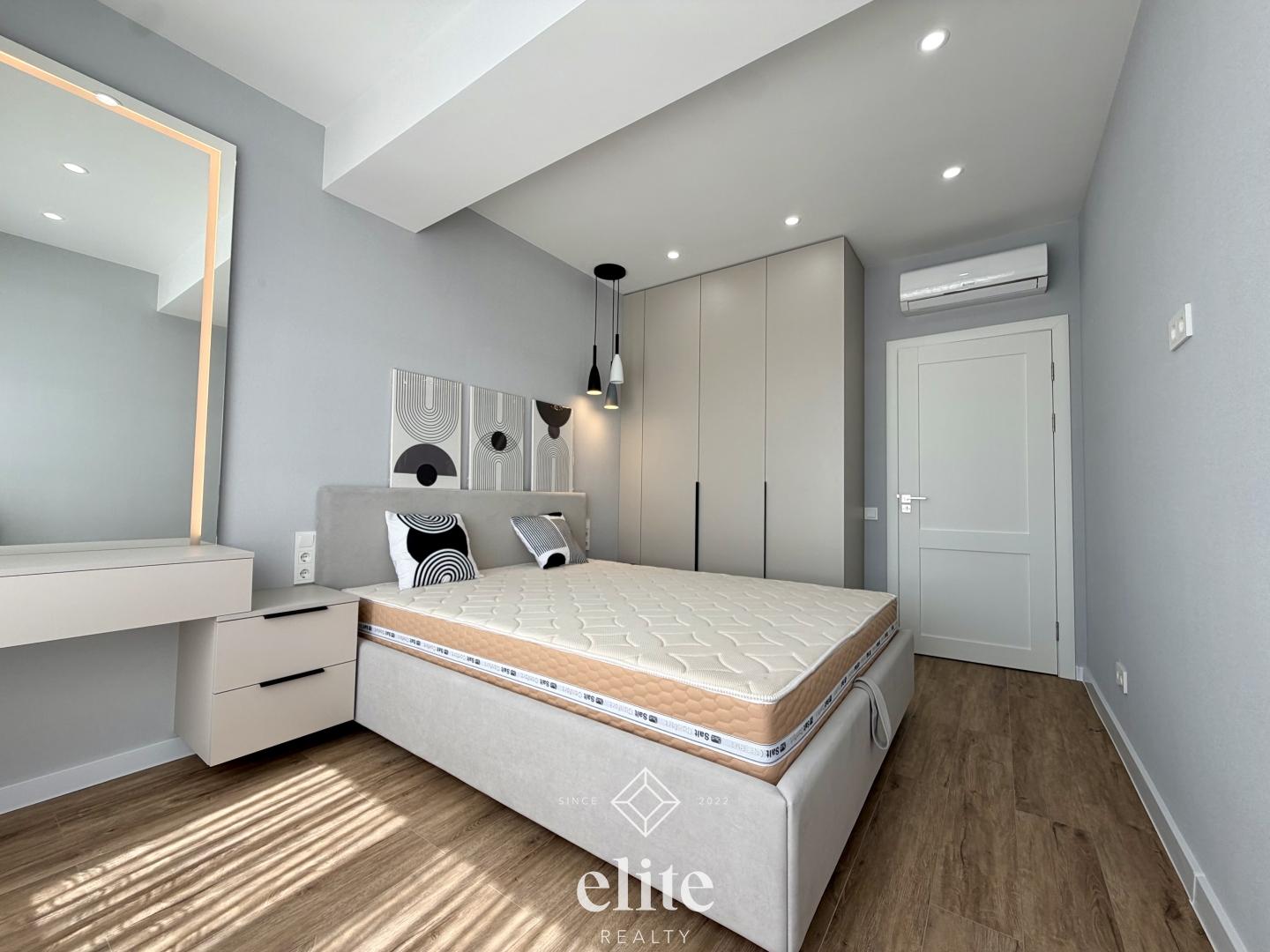 elite realty image
