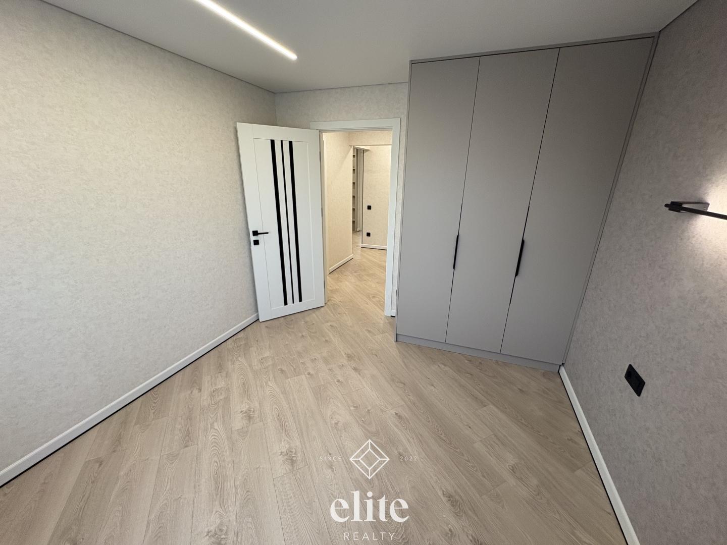 elite realty image