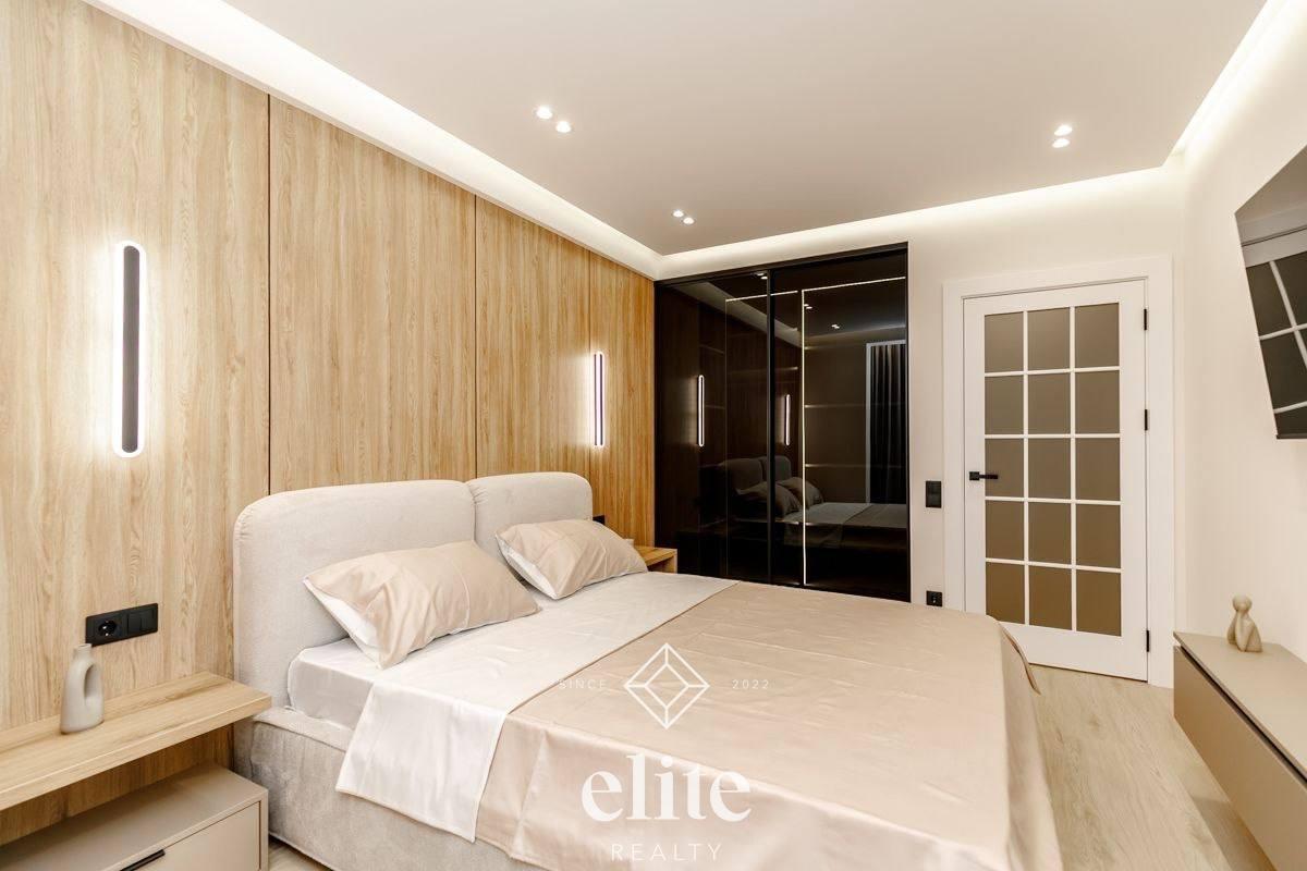 elite realty image
