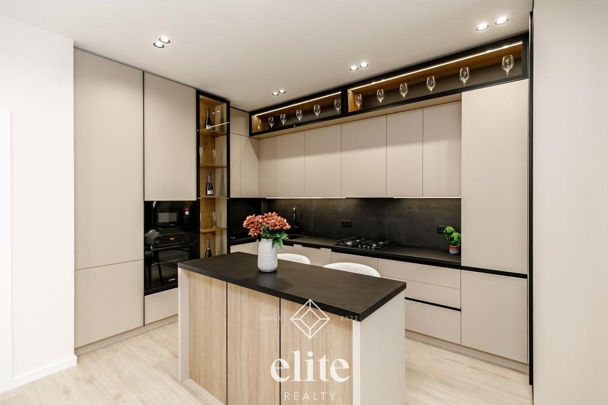 elite realty image