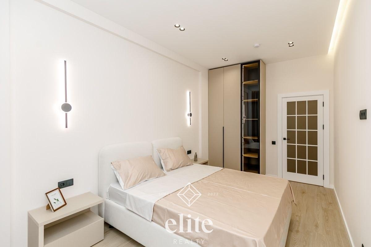 elite realty image
