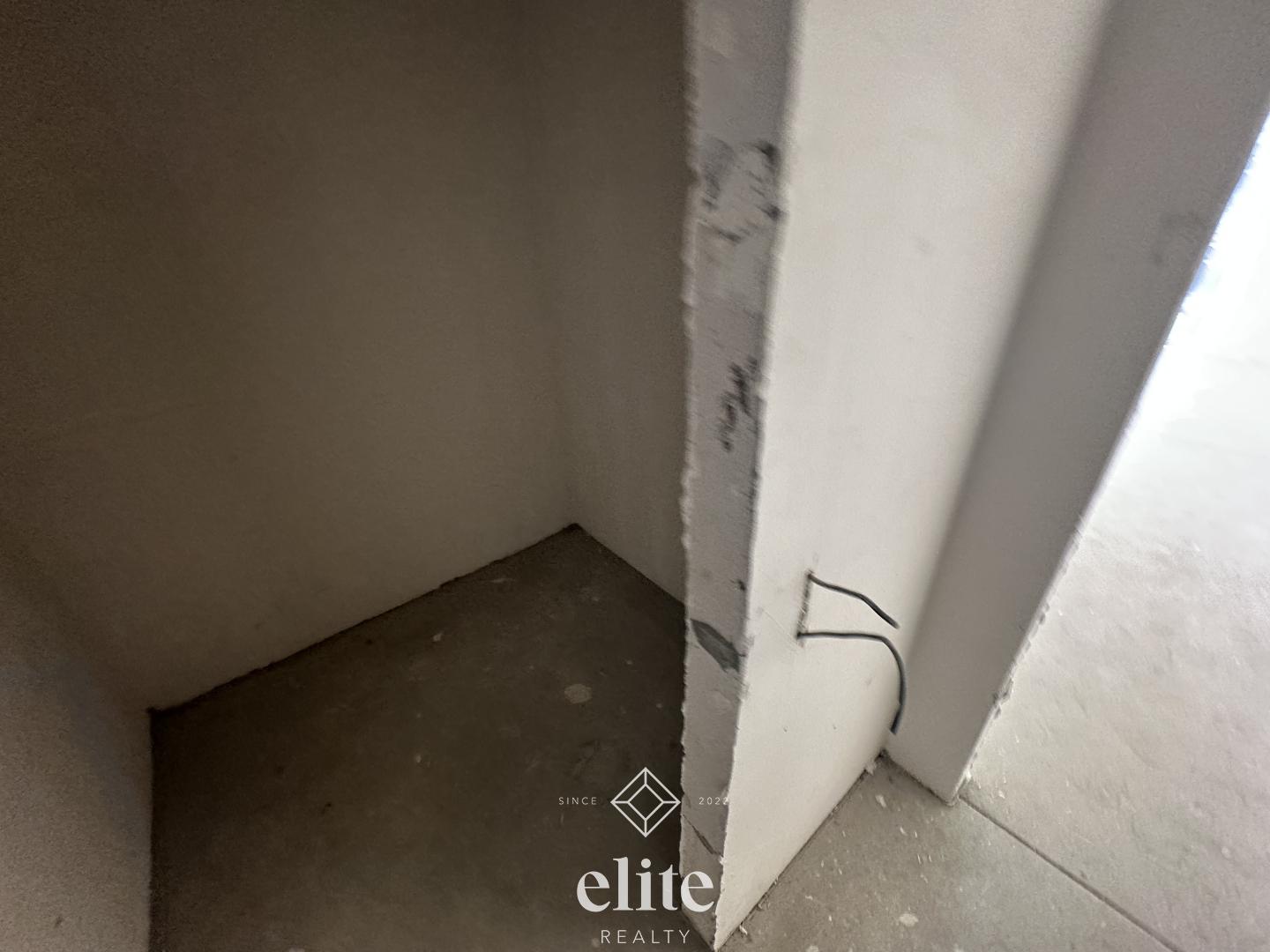 elite realty image