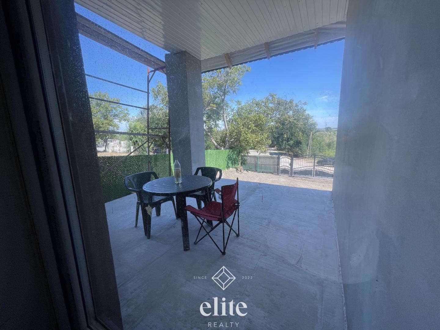 elite realty image