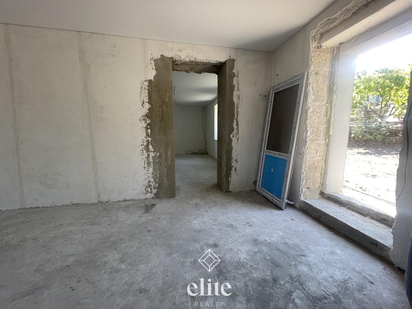 elite realty image