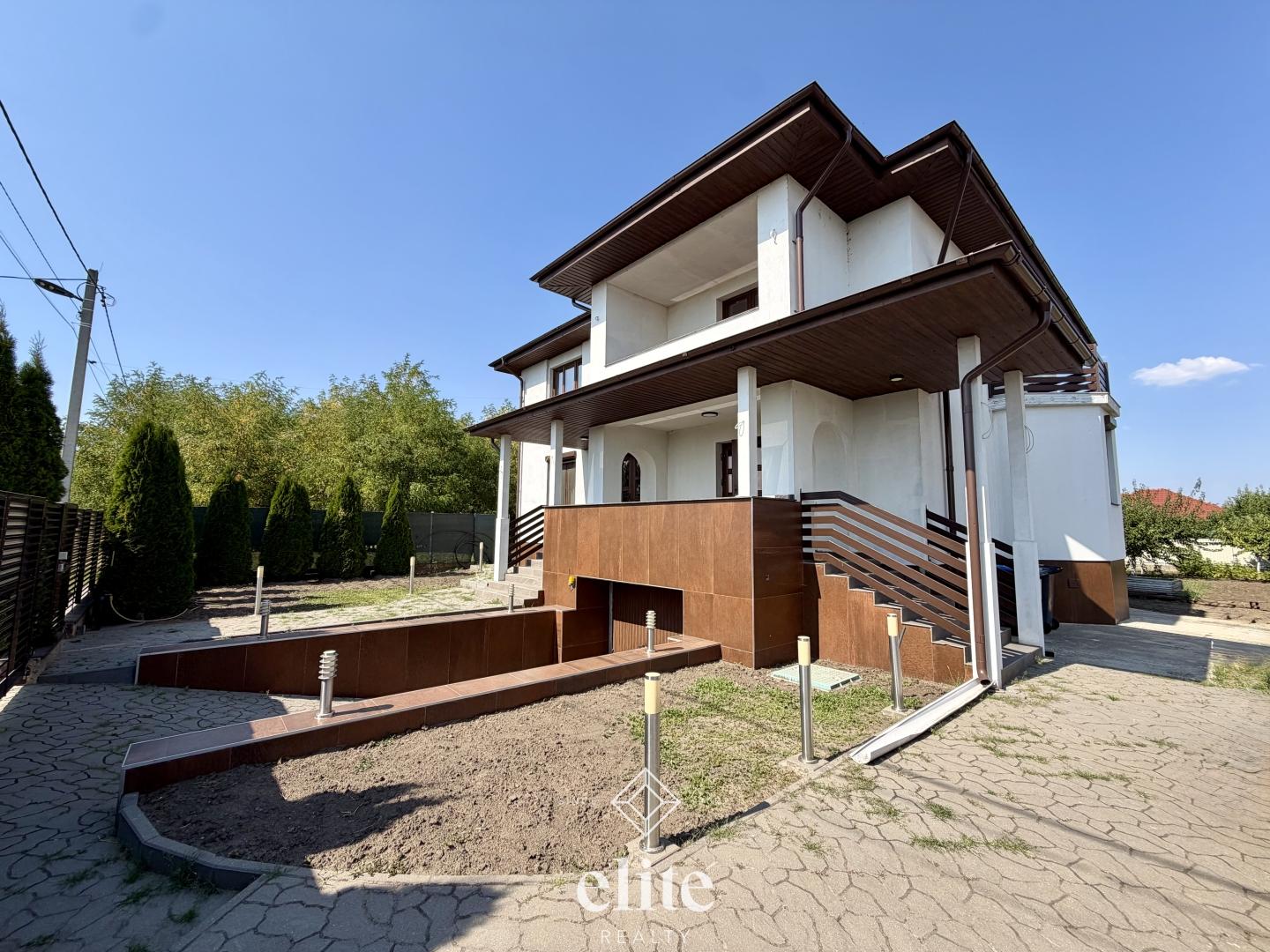elite realty image