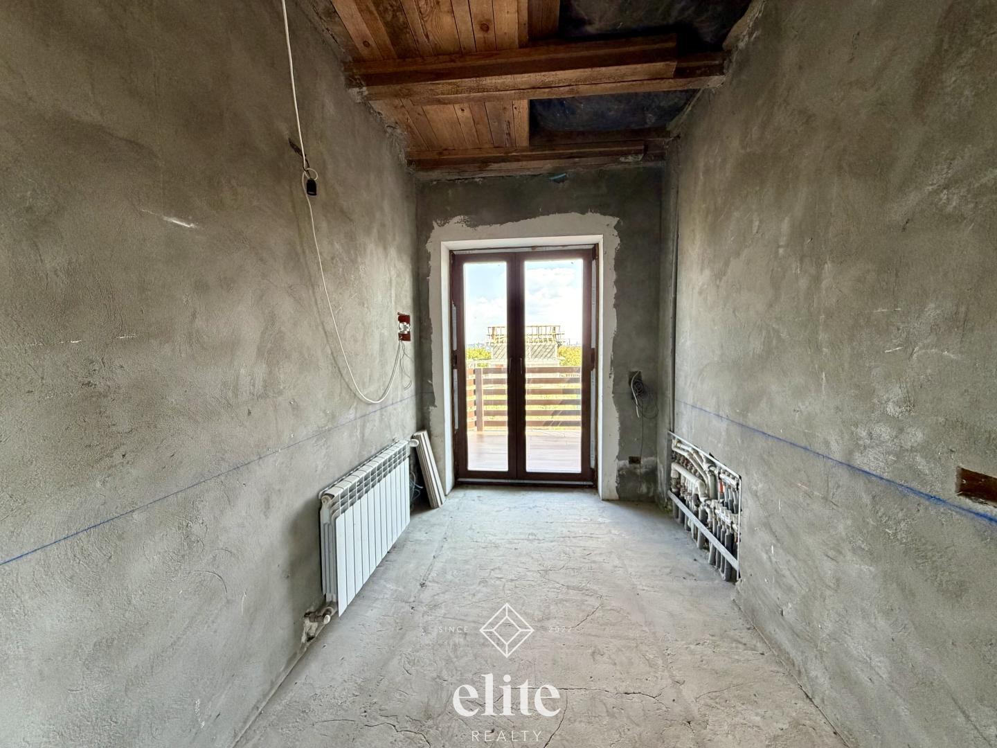 elite realty image