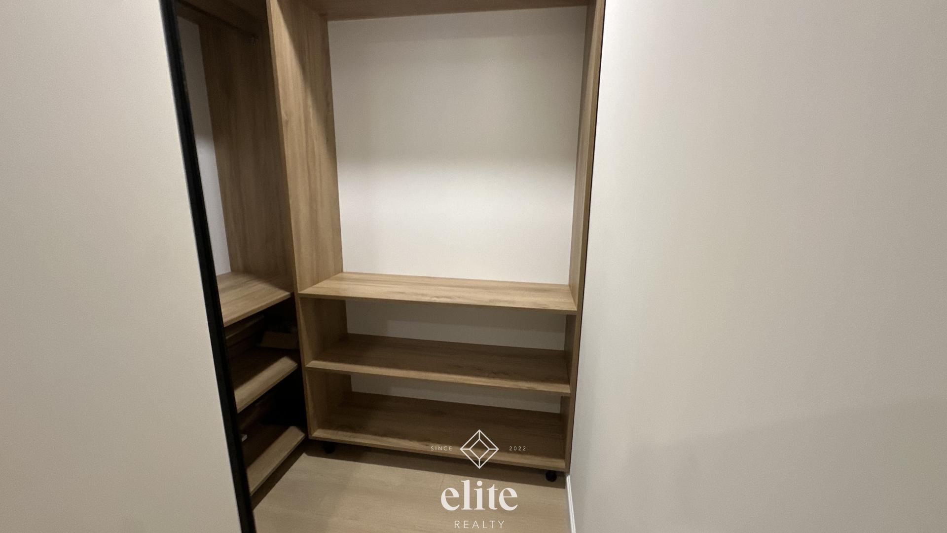 elite realty image