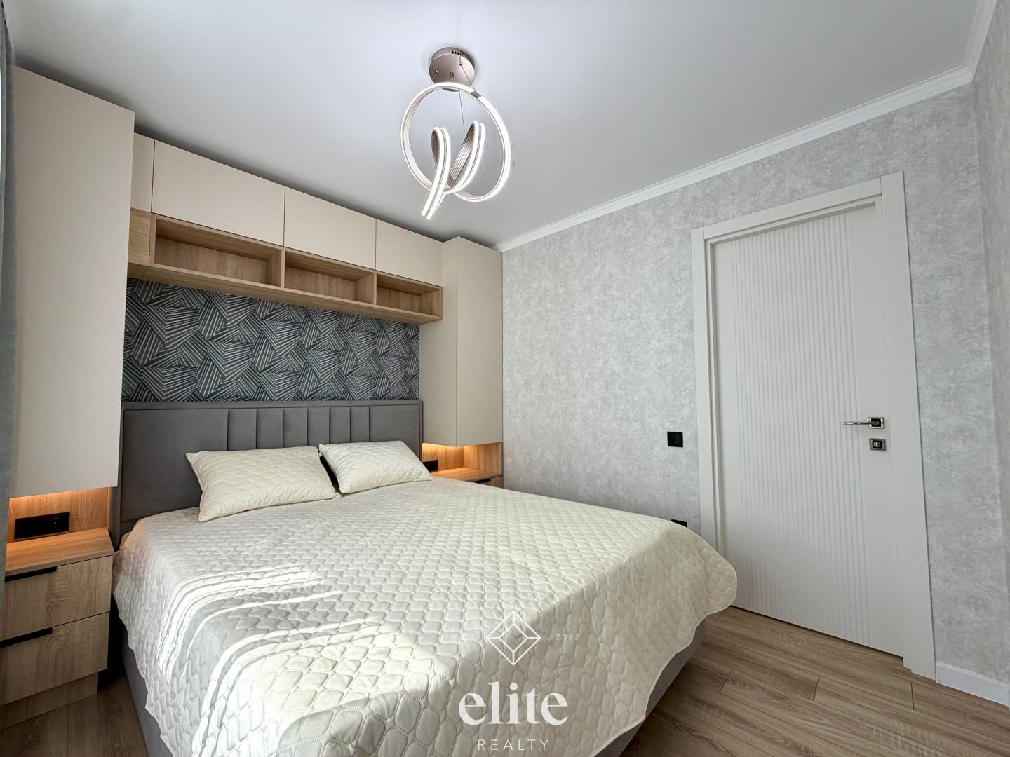 elite realty image