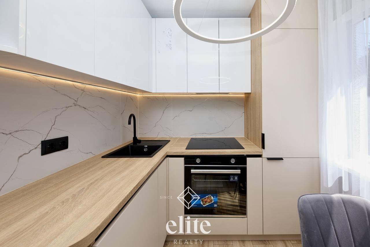 elite realty image