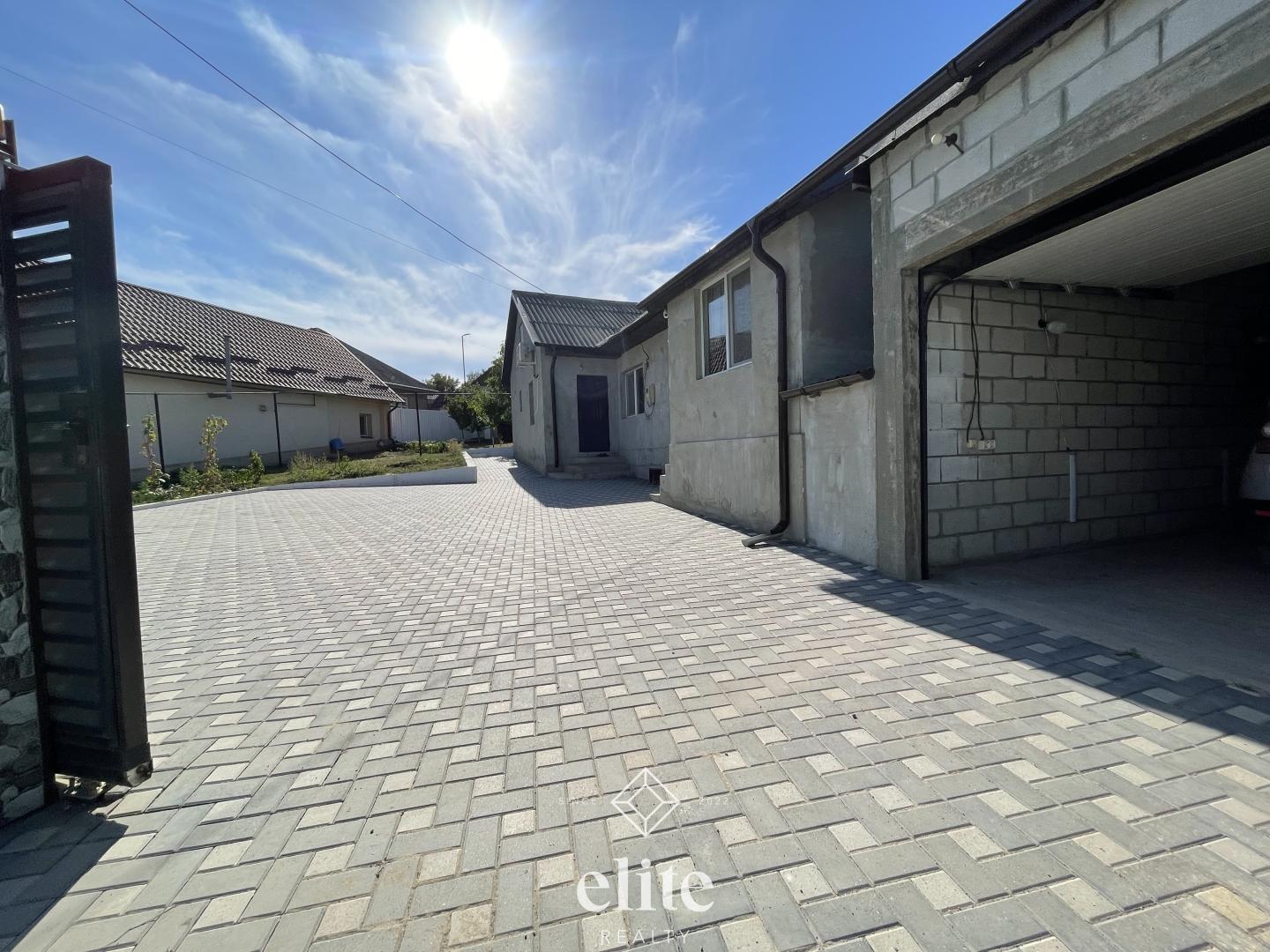 elite realty image