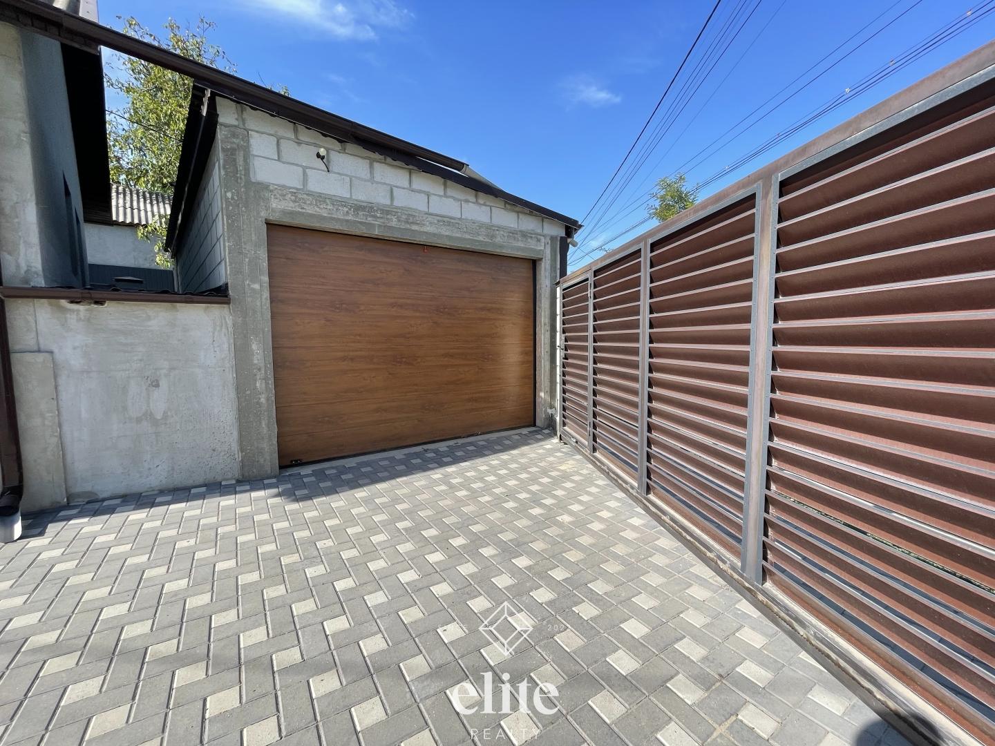 elite realty image
