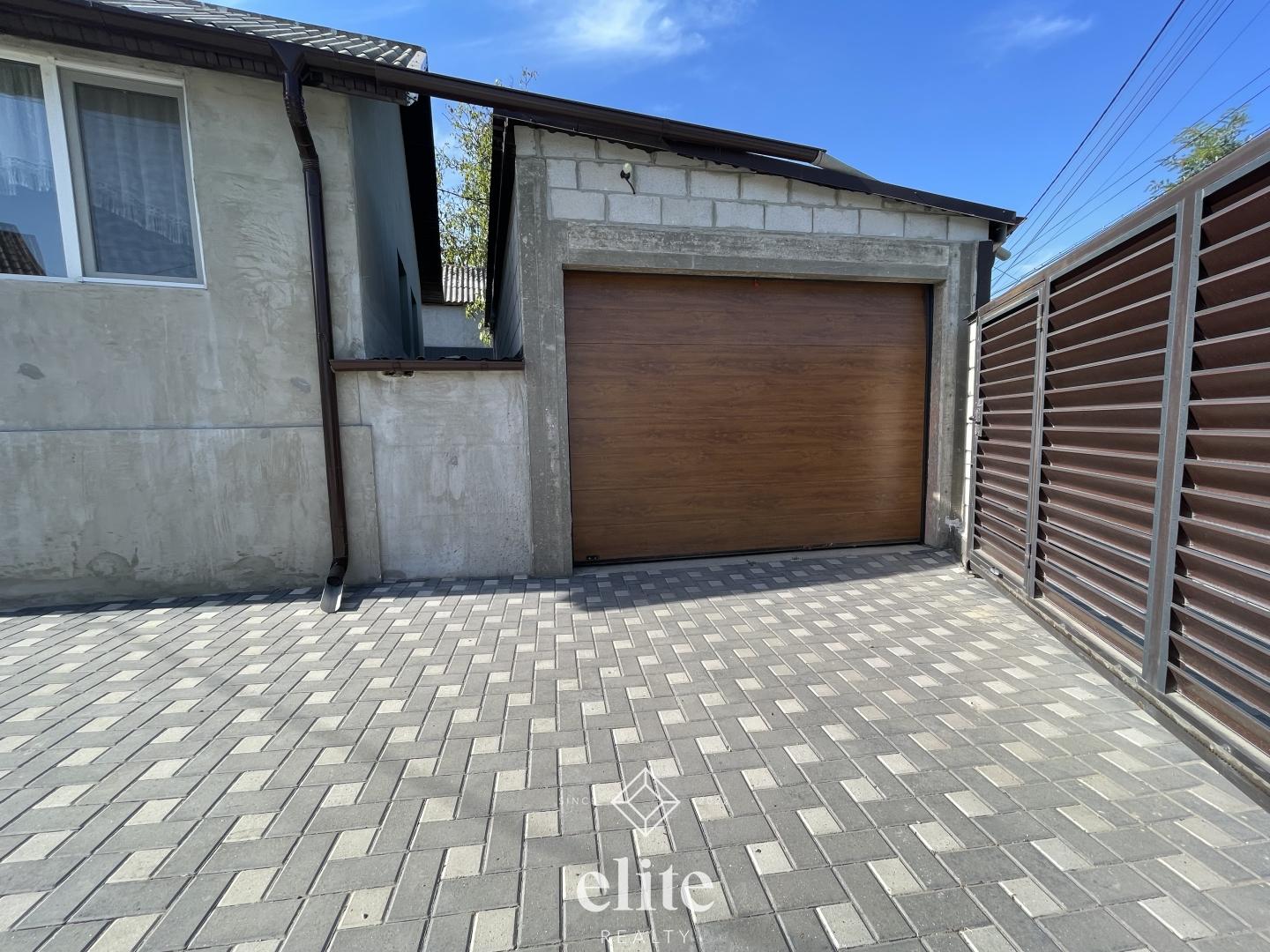 elite realty image