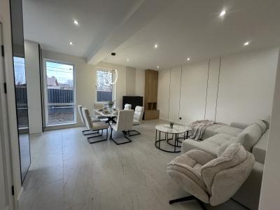 elite realty Str. Tineretului