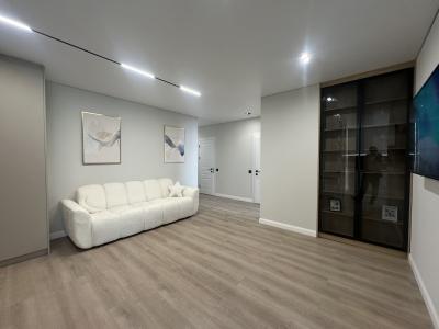 elite realty Str. Vasile Lupu