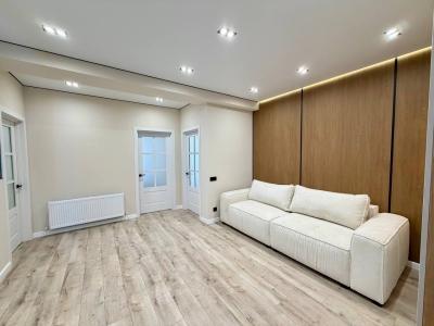 elite realty image