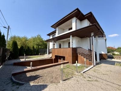 elite realty Str. Cireșilor
