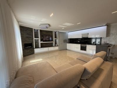 elite realty image
