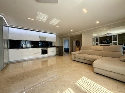elite realty image