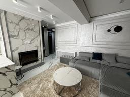 elite realty image