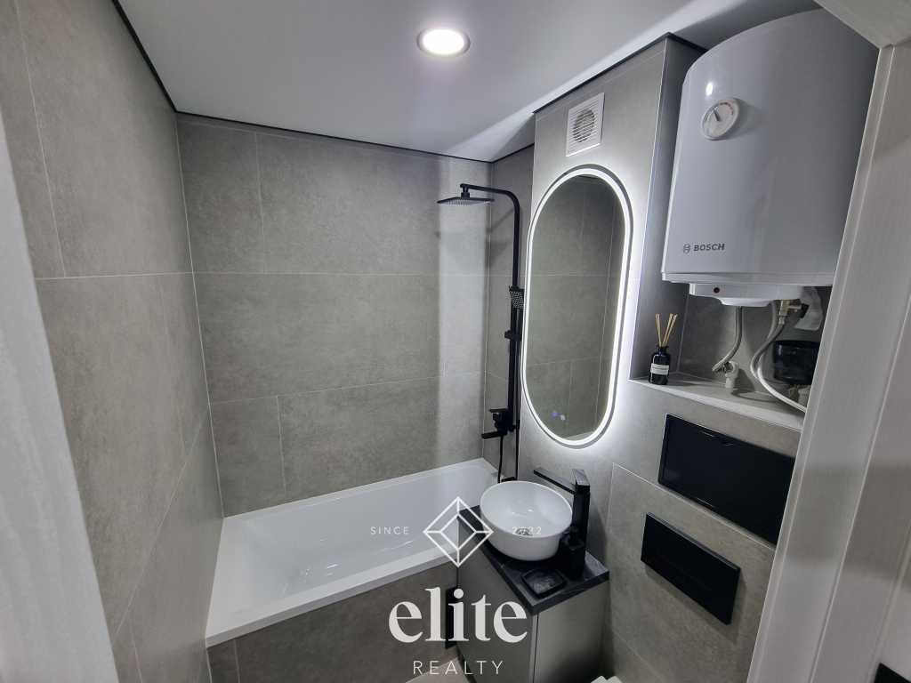 elite realty image