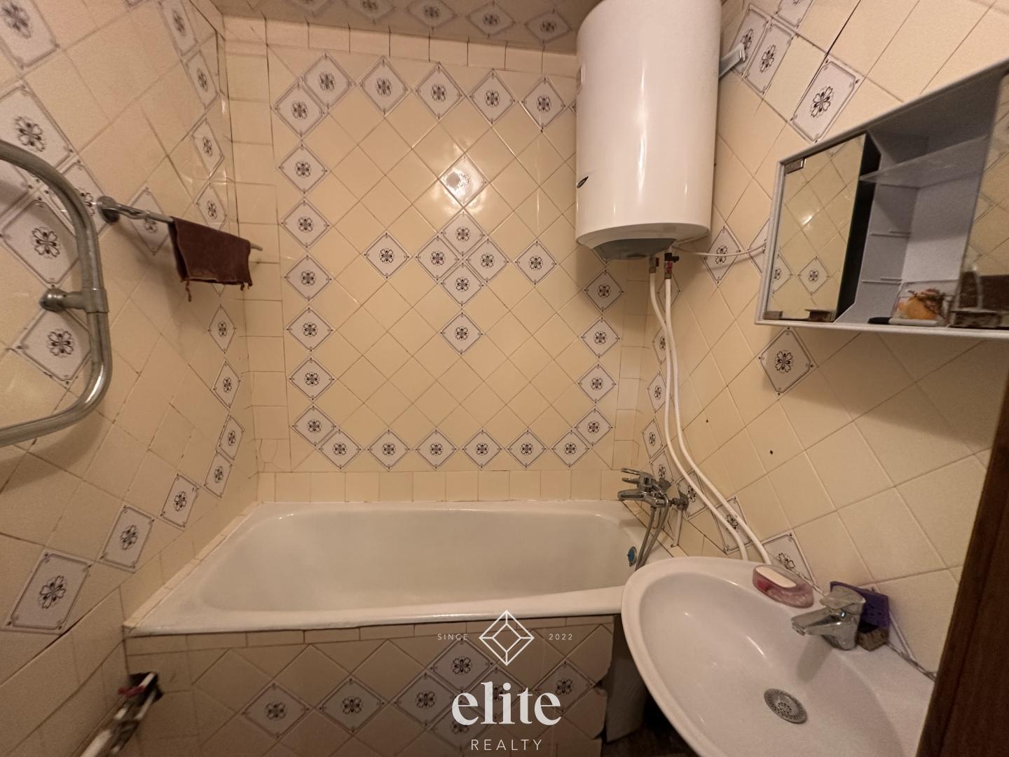 elite realty image