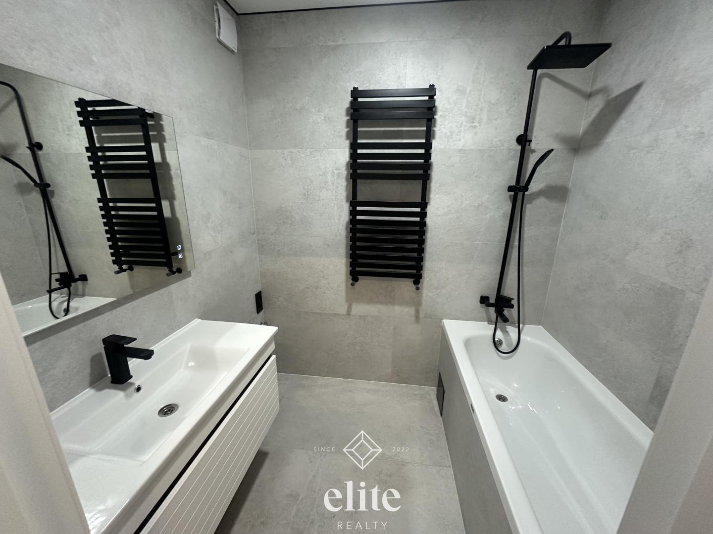 elite realty image
