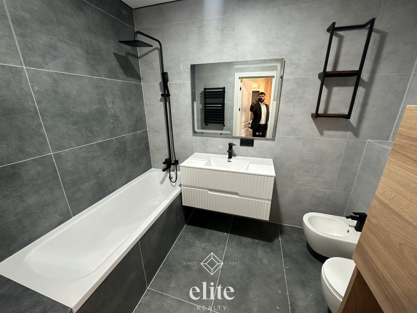 elite realty image