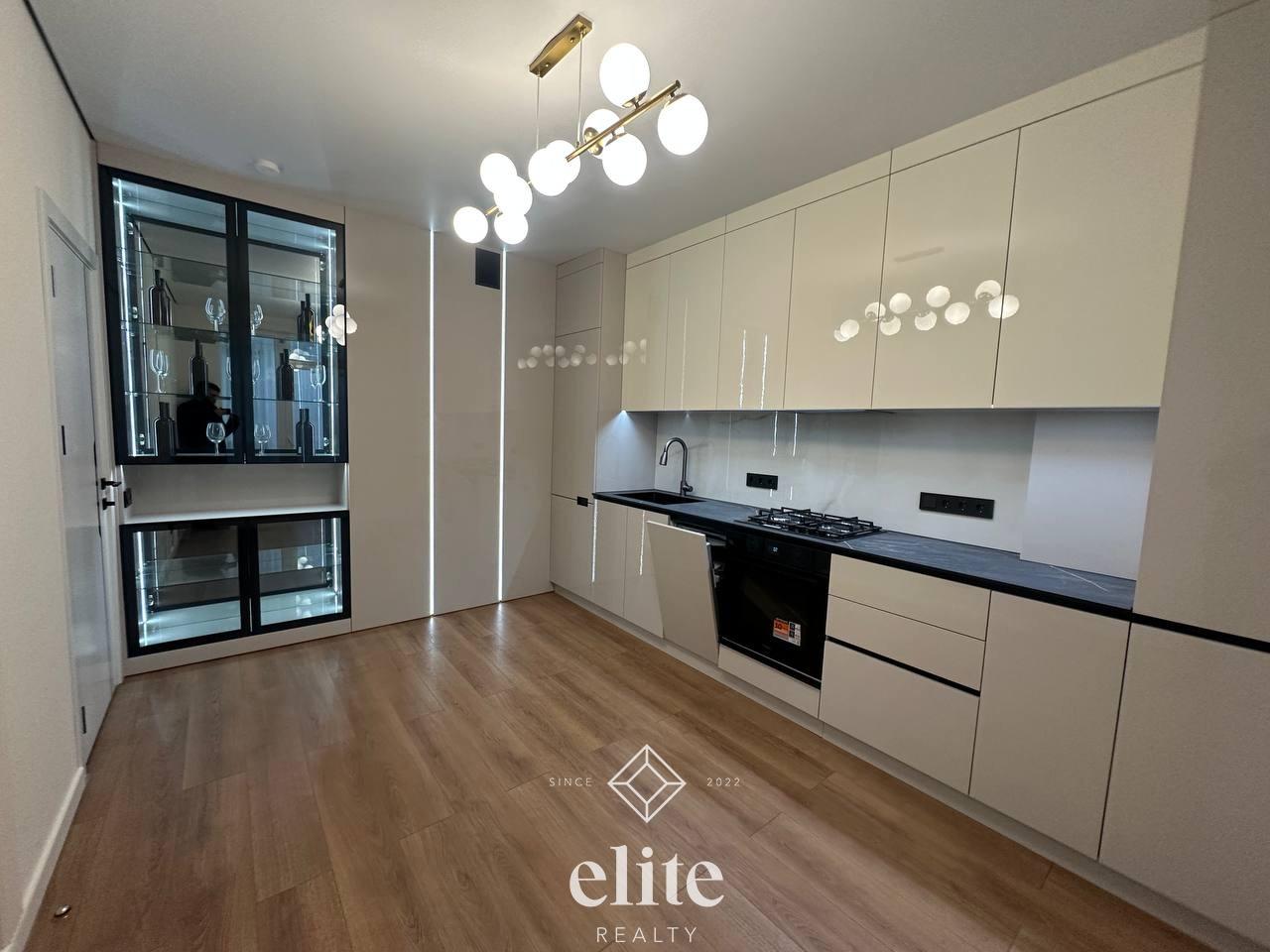 elite realty image