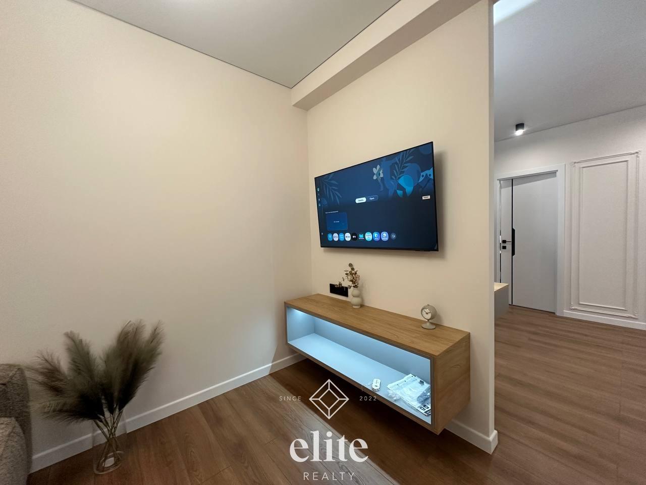 elite realty image