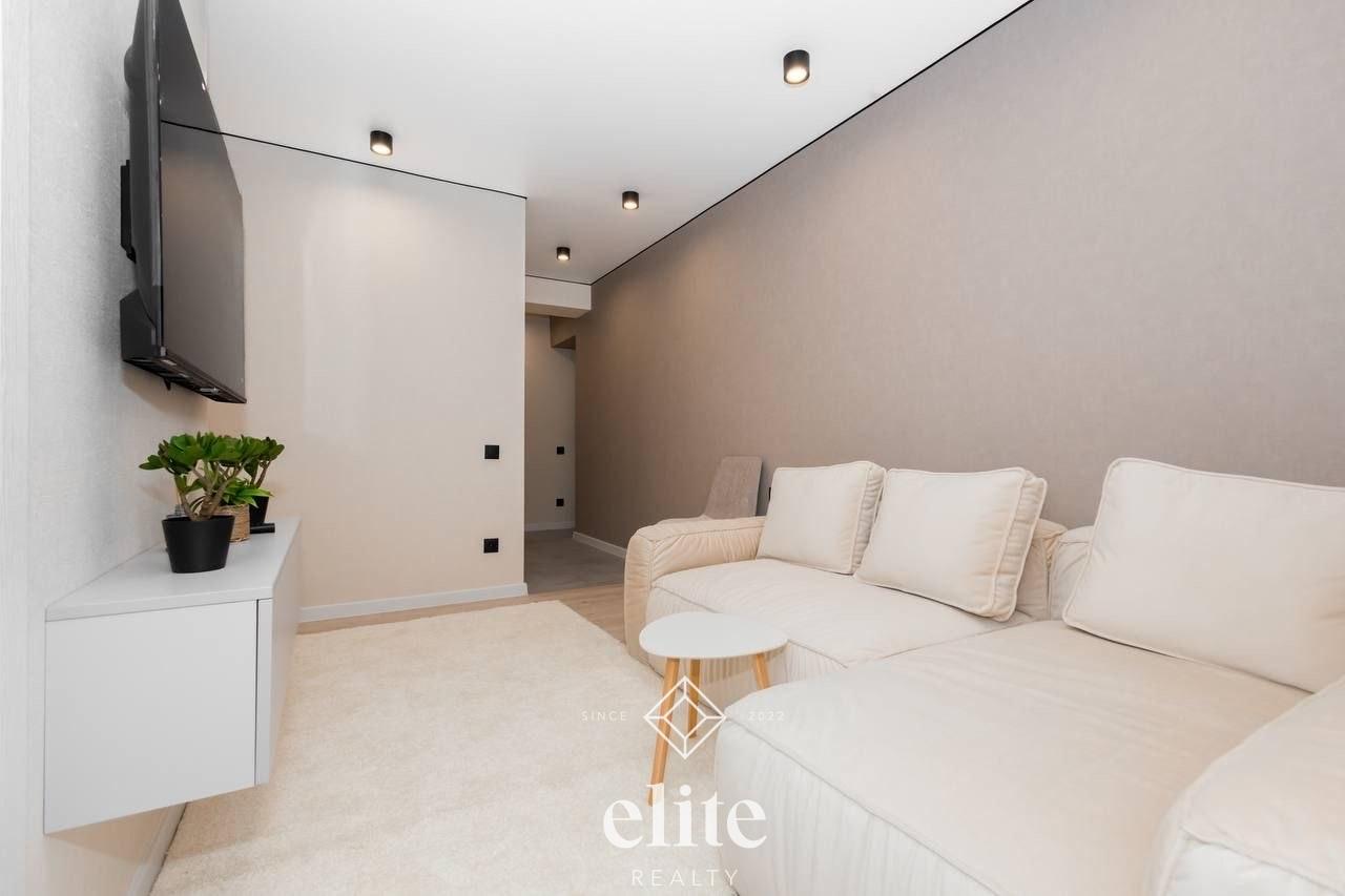 elite realty image